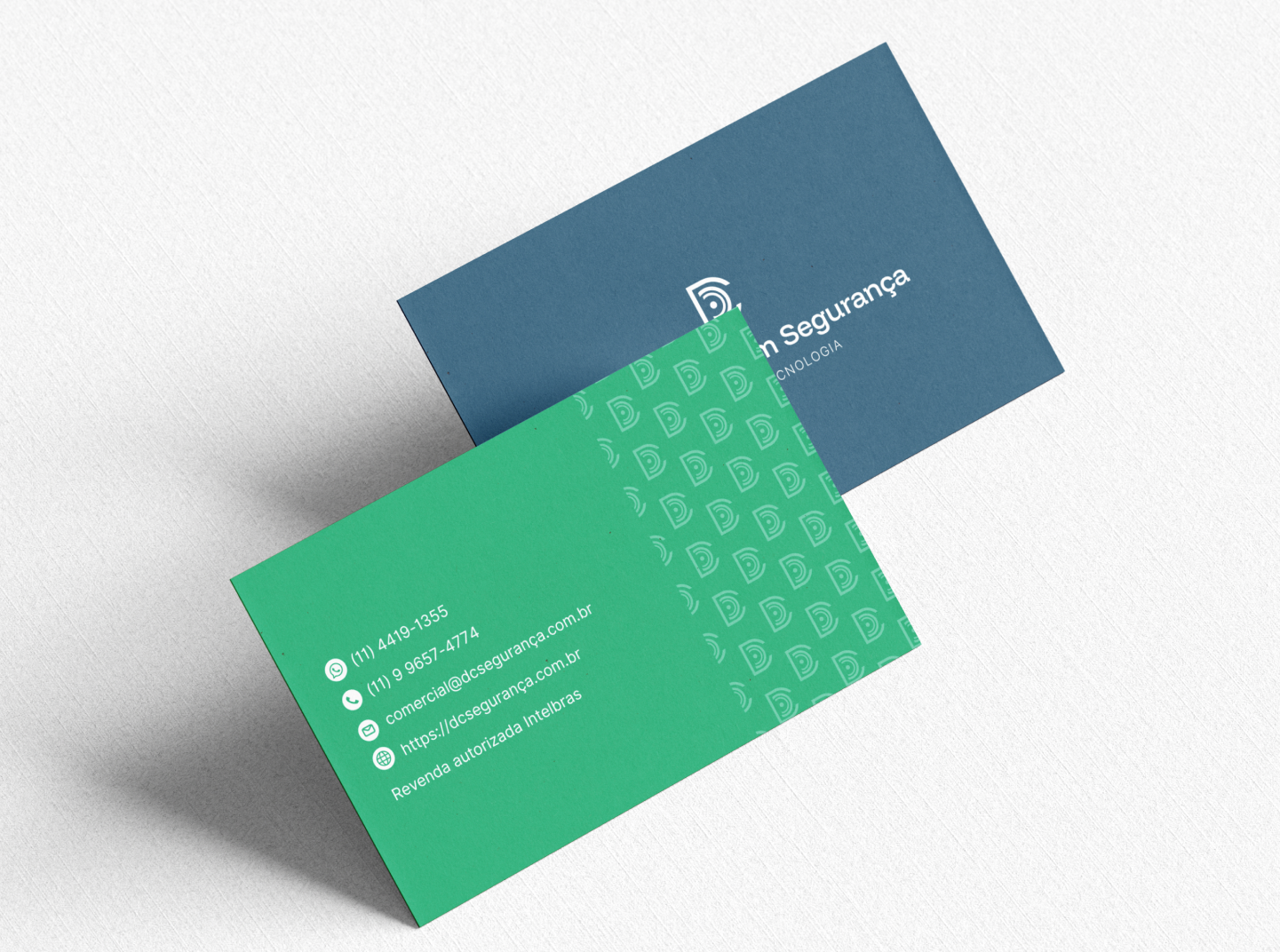 Mockup 4 (2)